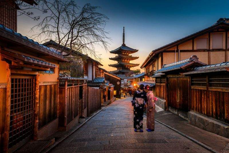 季節需要に対応したグループ旅行計画の効率化